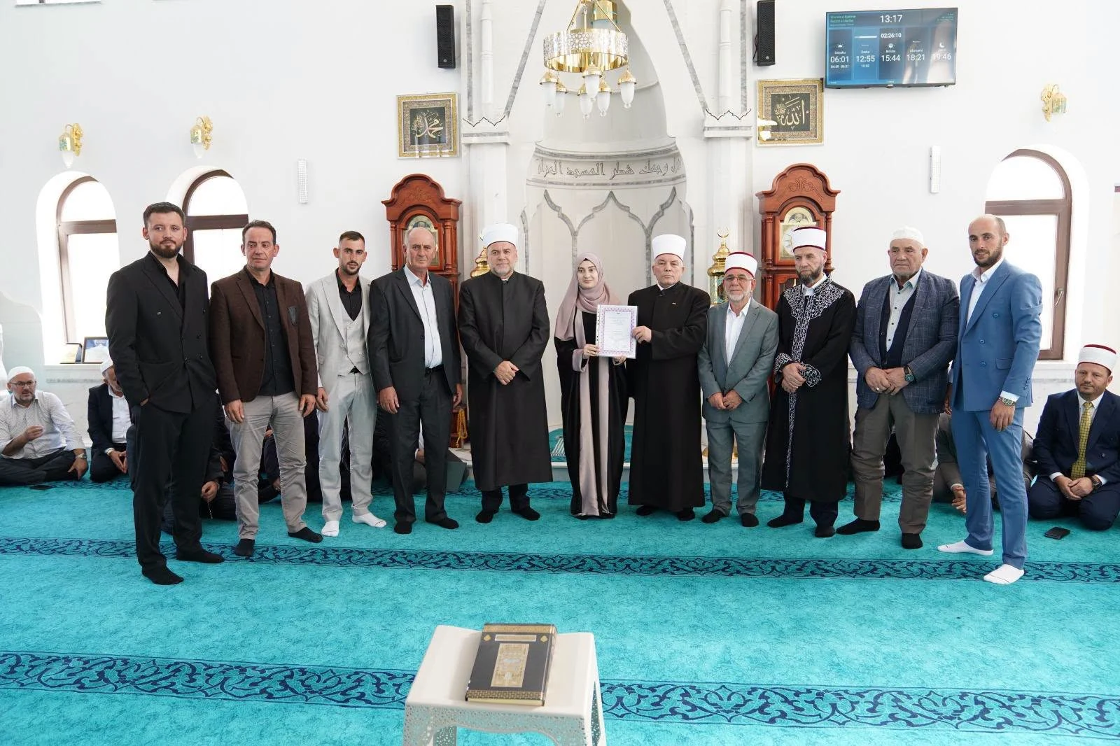 Semire Zulqufli Seferi mori solemnisht titullin hafize e Kur’anit Fisnik
