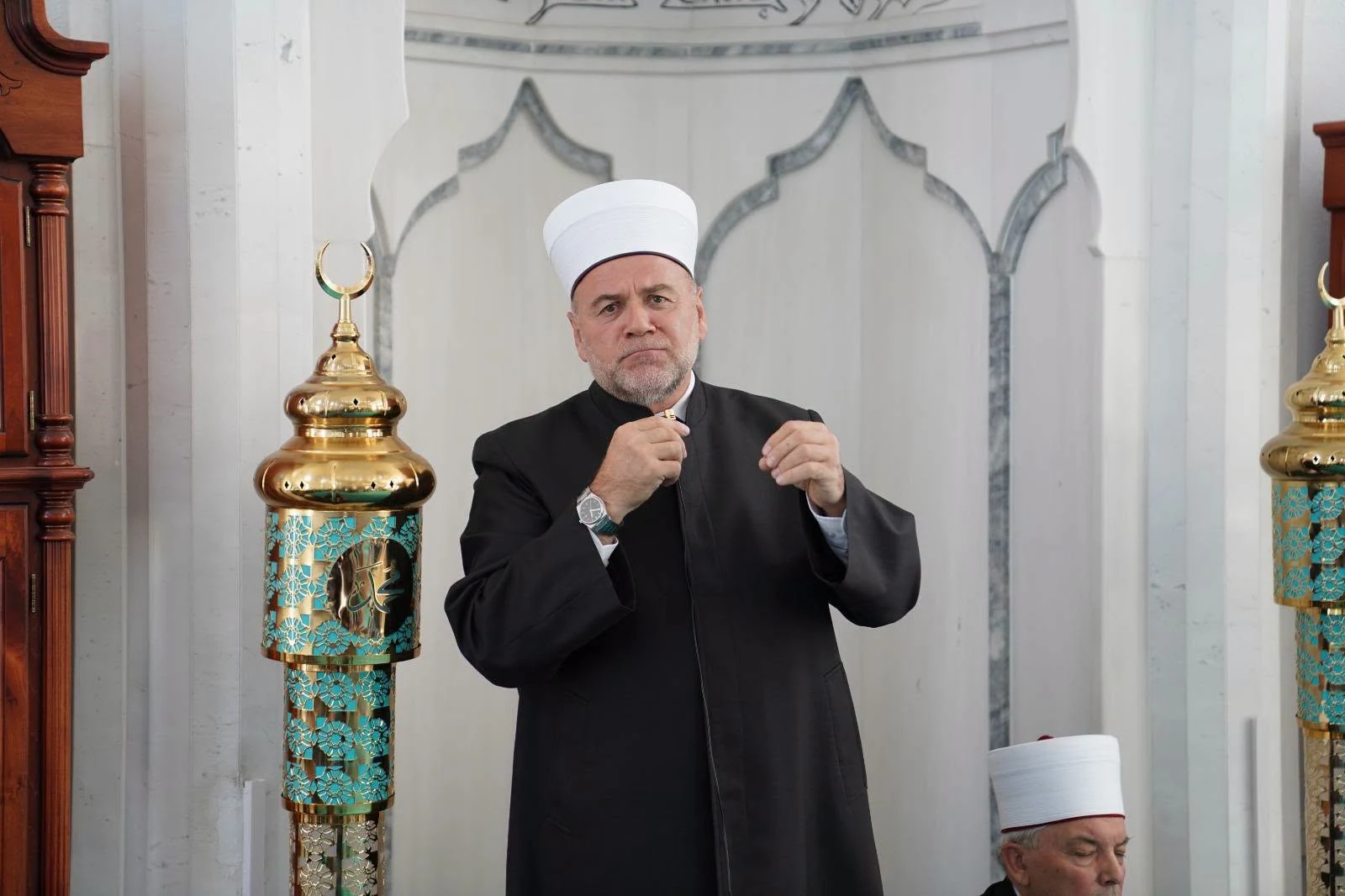 Semire Zulqufli Seferi mori solemnisht titullin hafize e Kur’anit Fisnik