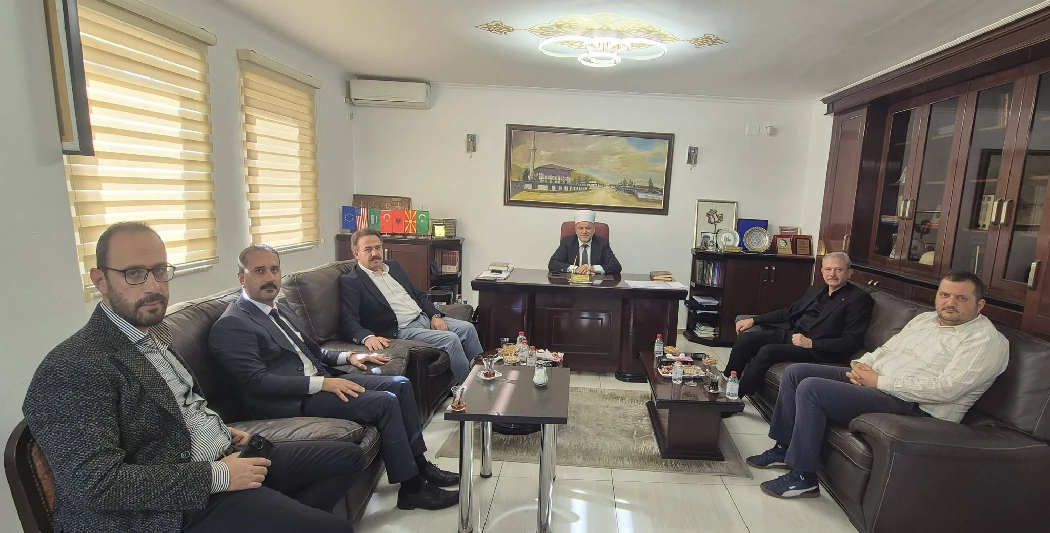 Myftiu priti në takim delegacionin e Fondacionit të Dijanetit të Turqisë